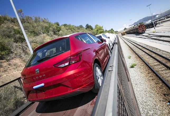 Seat y Autometro renuevan el servicio ferroviario de transporte de automóviles