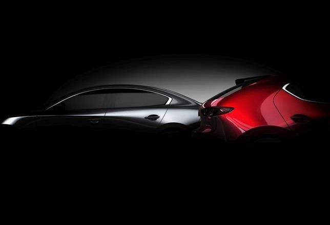 El Salón del Automóvil de Los Ángeles acogerá a los nuevos Mazda3 y Toyota Prius híbrido