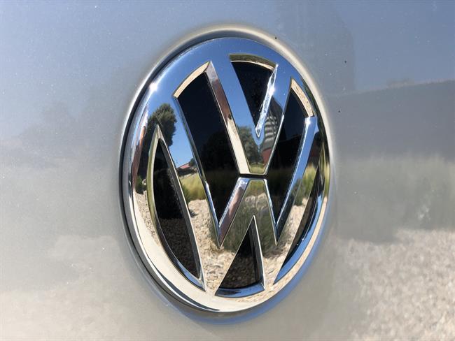 Volkswagen planea lanzar un eléctrico 'asequible' para competir con Tesla
