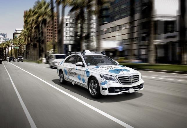 Bosch y Daimler probarán su servicio de transporte automatizado de pasajeros en San José (EE.UU.)