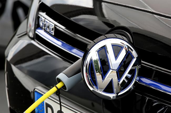 Volkswagen transformará sus plantas alemanas de Emden y Hannover en factorías para eléctricos