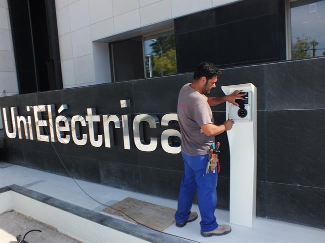 España es el quinto país del mundo con más puntos de recarga de coches eléctricos, según Unieléctrica