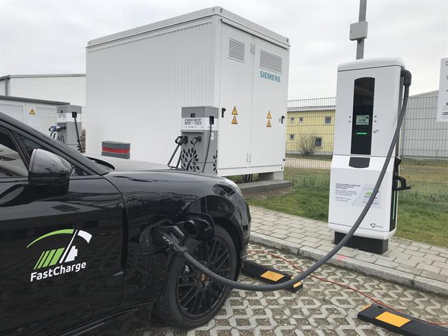 Porsche duplicará hasta 6.000 millones sus inversiones en electromovilidad para 2022