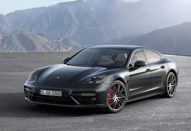 Porsche llama a revisión casi 75.000 unidades del Panamera por problemas en la dirección asistida
