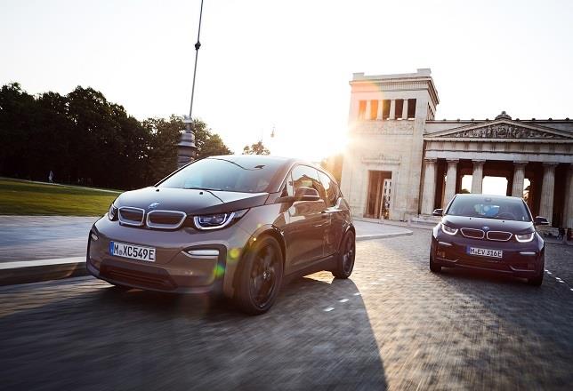 El grupo BMW supera previsiones y vende más de 140.000 vehículos electrificados en 2018