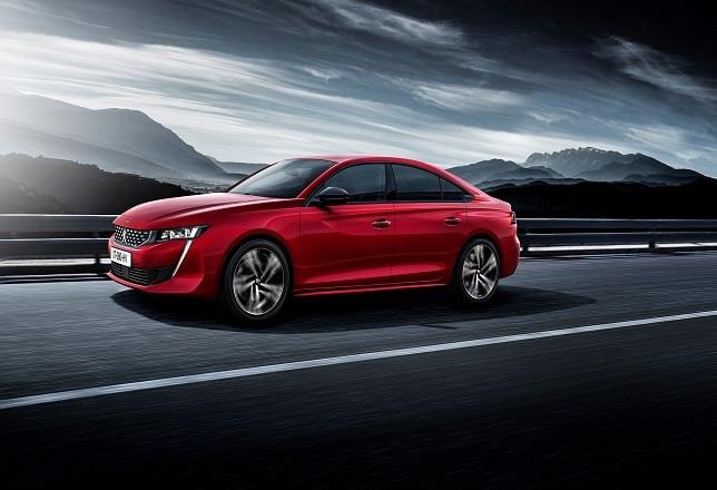 El Peugeot 508, el vehículo más valorado por los internautas españoles en 2018, según Geom Index