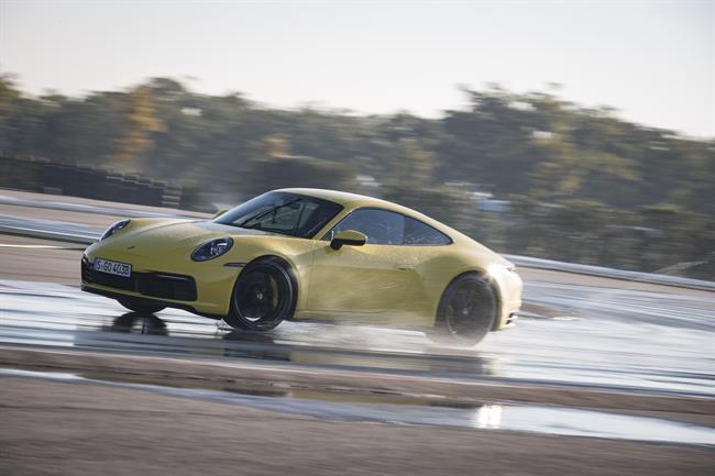 Porsche lanza la nueva generación del 911, con motor de 450 caballos, que se entregará desde marzo