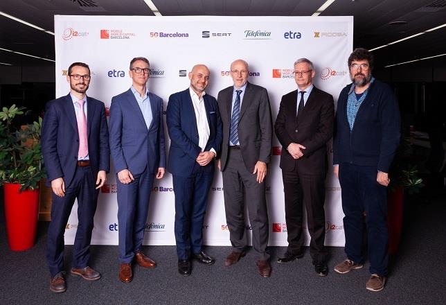 MWCapital, Seat, Telefónica, Ficosa, ETRA e i2CAT firman un acuerdo para impulsar el coche conectado