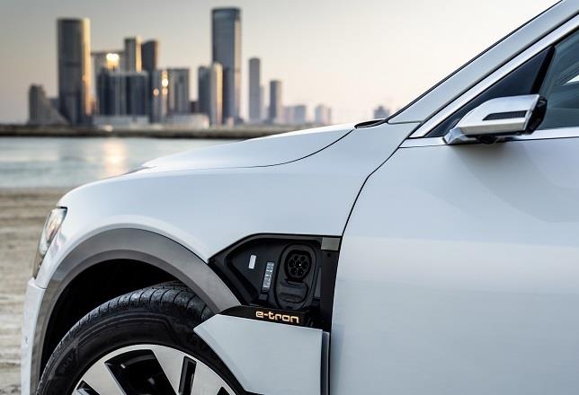 Audi prueba la integración de los coches eléctricos en el hogar inteligente en su planta de Bruselas