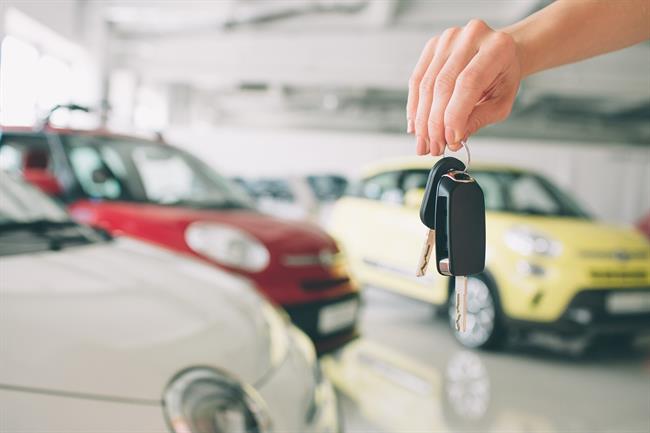 El precio medio del vehículo de ocasión en enero fue de 14.242 euros, según Coches.net