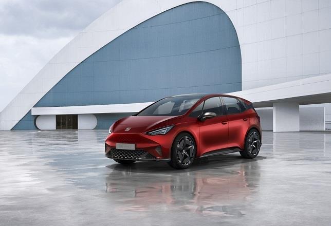 El primer vehículo 100% eléctrico de Seat se llama 'el-Born' y tiene 420 kilómetros de autonomía