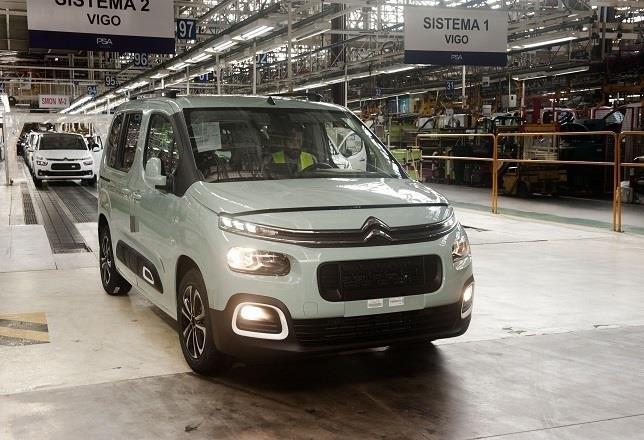 El superávit comercial del automóvil se desploma un 78% en enero por la subida de las importaciones