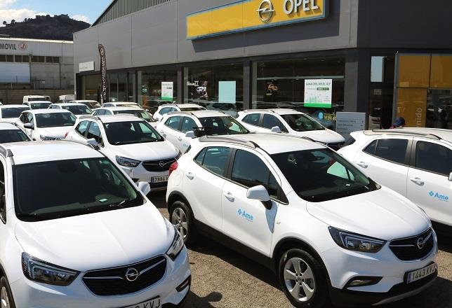 AME renueva su flota de vehículos con 55 modelos Opel de GLP