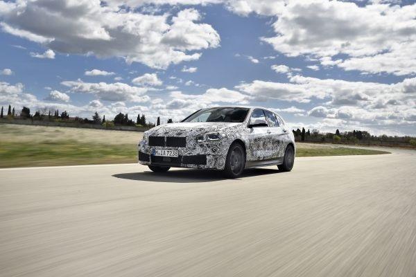 El nuevo BMW Serie 1 finaliza su fase de pruebas en el circuito Miramas (Francia)