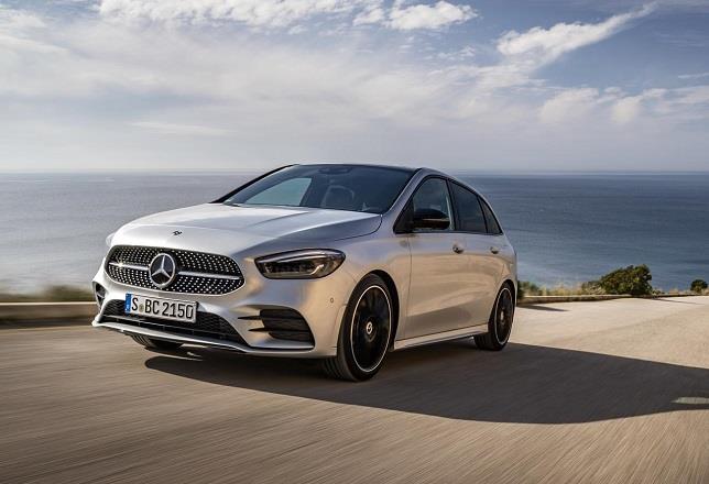 Mercedes-Benz fue la marca más valorada en Internet en marzo, según GEOM Index