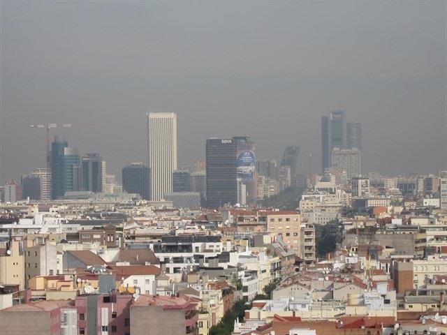 Bruselas recomienda a España imponer restricciones al tráfico para combatir la contaminación atmosférica