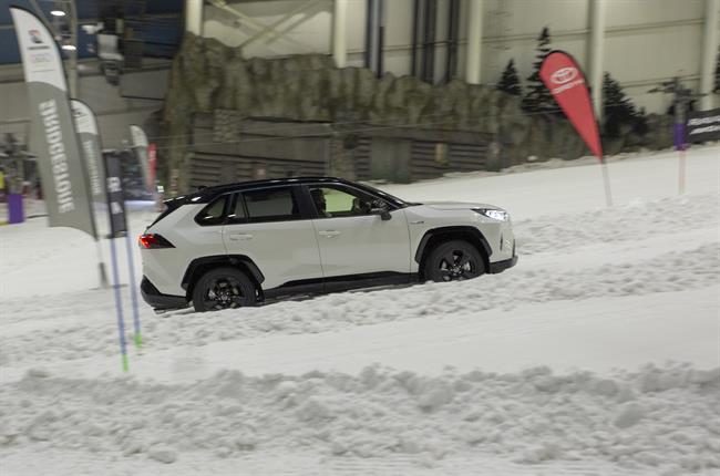 Toyota lanza en España la variante de tracción total eléctrica del nuevo RAV4 hybrid