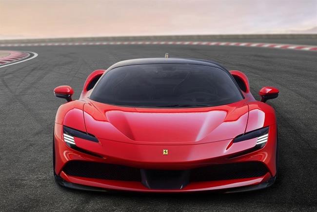 Ferrari presenta su primer híbrido enchufable, con 1.000 caballos y tracción integral