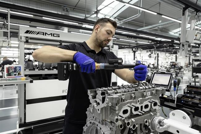 Mercedes-AMG crea el motor sobrealimentado de cuatro cilindros más potente del mundo, con 421 caballos