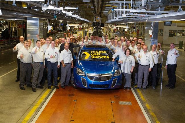 PSA fabricará la próxima generación del Opel Astra en su planta de Rüsselsheim (Alemania)