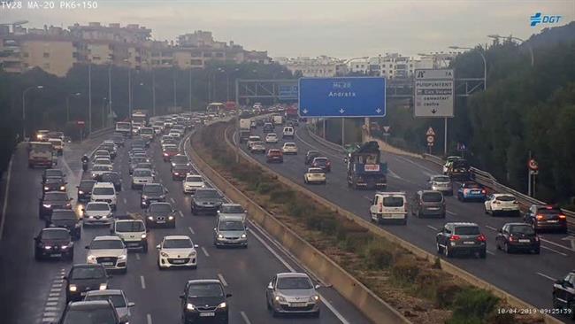 Un total 14 personas mueren en las carreteras durante el fin de semana, cinco de ellos motoristas