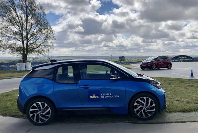 RACE y BMW concluyen el primer curso de conducción de vehículos eléctricos en España