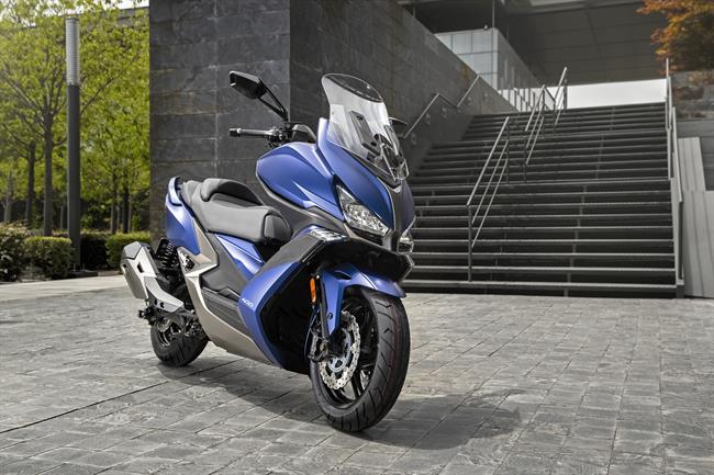 El nuevo megascooter Kymco Xciting S 400 llegará a España en septiembre