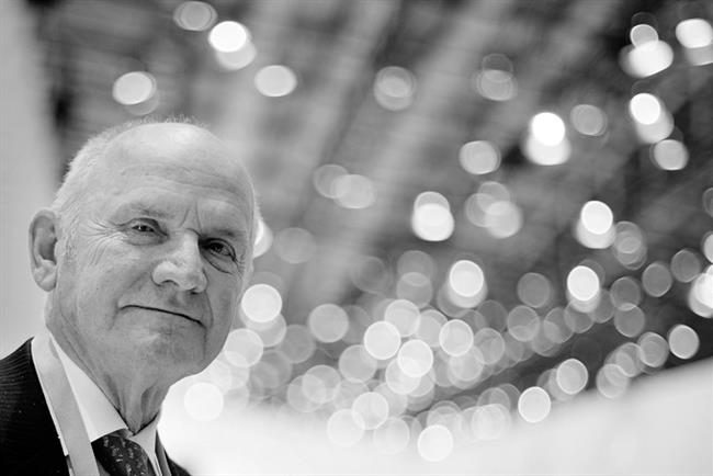 Las banderas de los edificios de Volkswagen ondearán a media asta por la muerte de Ferdinand Piëch