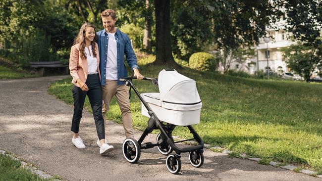 Bosch lanzará en 2020 un cochecito de bebé eléctrico motorizado, inteligente y conectado con el móvil