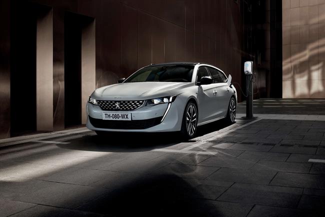 Peugeot iniciará antes de final de año la venta de las versiones híbridas enchufables del 508 y 508 SW