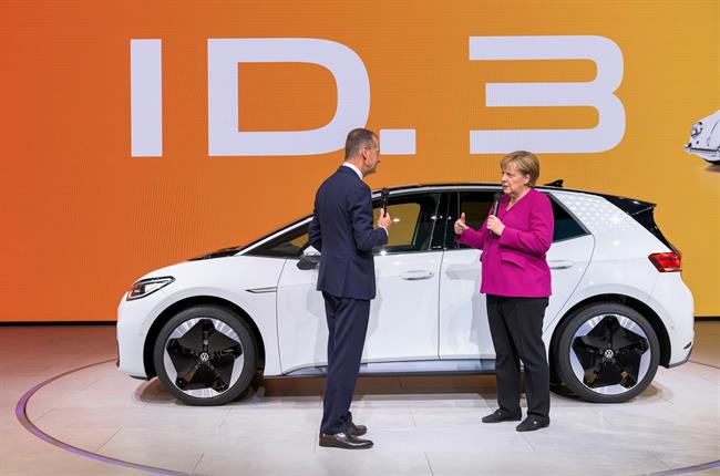 Diess (Volkswagen) pide recargas gratuitas para vehículos eléctricos de menos de 20.000 euros