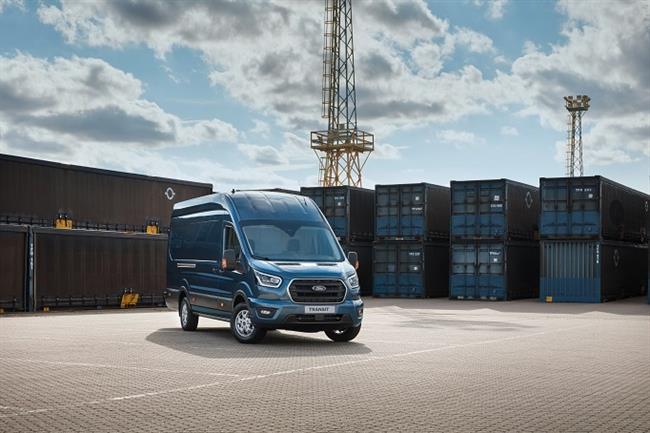 Ford presenta el nuevo Transit de dos toneladas, con motor EcoBlue Hybrid y más 'conectado'