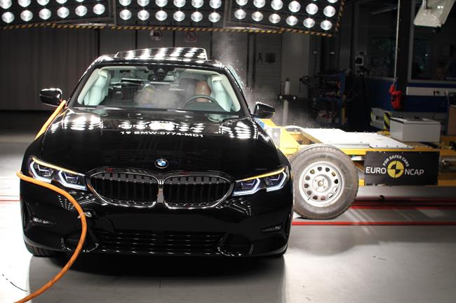 Los BMW Serie 1 y 3 logran la máxima puntuación en los test de seguridad Euro NCAP