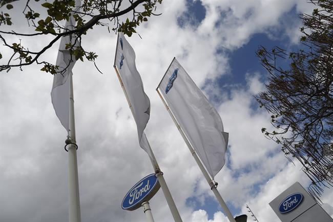 Ford reduce un 57% su beneficio en el tercer trimestre, hasta 381 millones