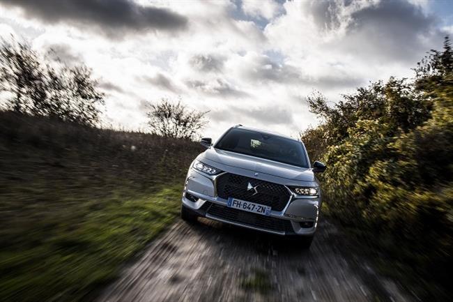 DS pone a la venta el DS7 Crossback E-Tense 4x4, su primer híbrido enchufable y con 300 caballos