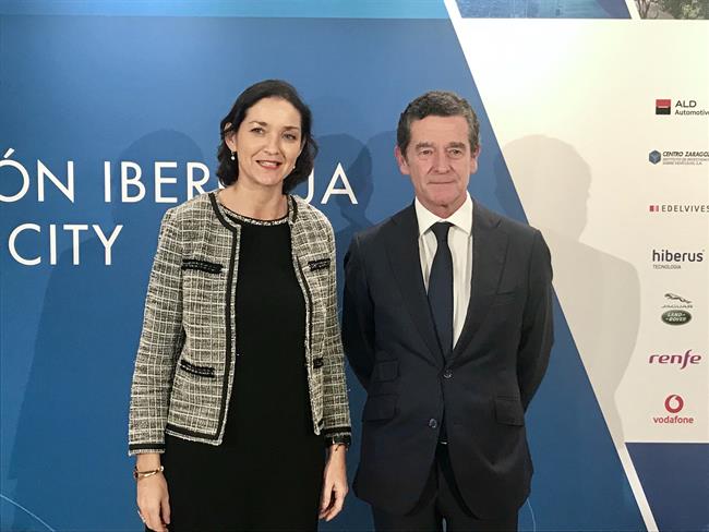 Maroto apuesta por trabajar para que España sea un referente en la movilidad del futuro