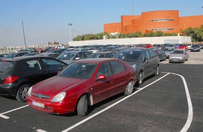 Aparcar en el garaje, entre los consejos para evitar el robo del coche estas Navidades