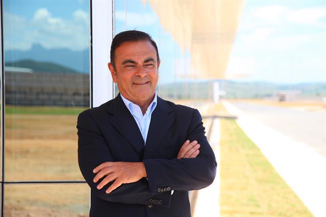 El expresidente de Nissan Carlos Ghosn, investigado por corrupción en Japón, huye a Líbano