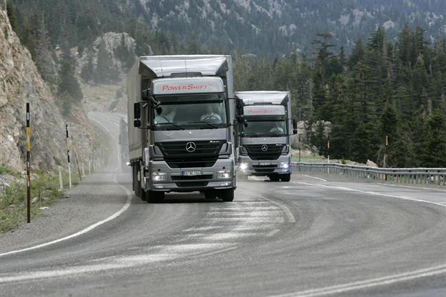 Daimler Trucks adelanta un ligero descenso de sus ventas en 2019, con una bajada del 4% hasta noviembre