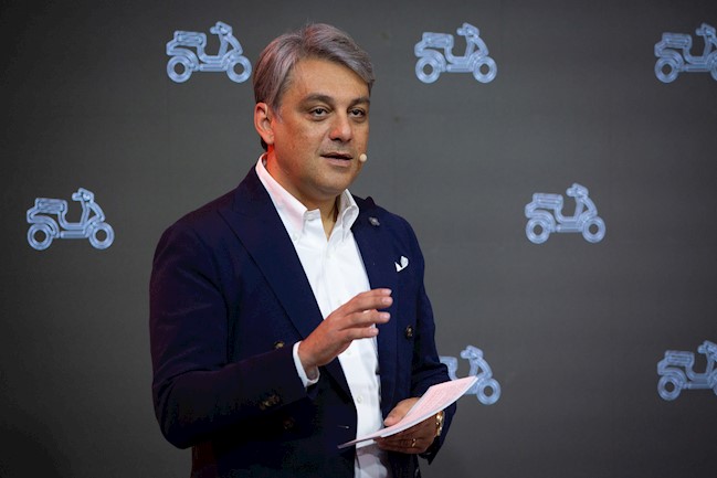 Diess (Volkswagen) dice que De Meo estaría negociando con Renault