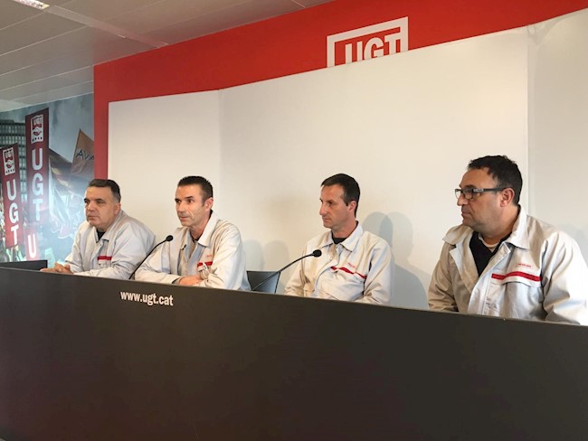 Los trabajadores de Nissan en Barcelona temen perder la furgoneta NV-200 eléctrica en un año