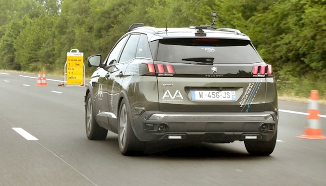 El coste de un coche conectado, autónomo y eléctrico aumentará hasta un 42%, según PwC