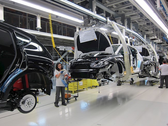 UGT exige al Gobierno convocar con urgencia la mesa del acuerdo estratégico del sector del automóvil