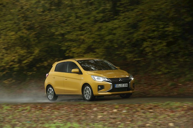 Mitsubishi lanza en España el nuevo Space Star, con más equipamiento y una estética actualizada