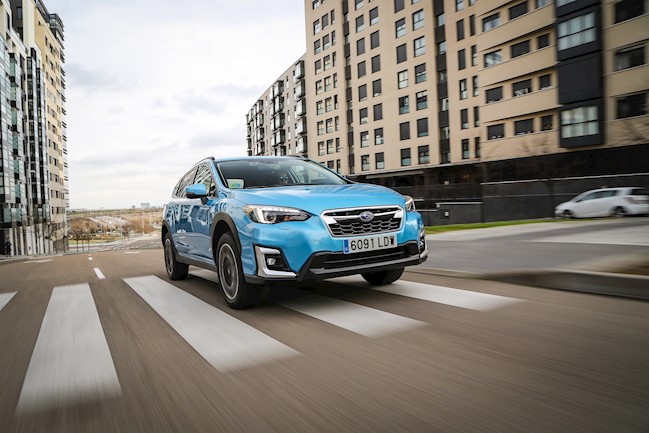 Subaru lanza en España la versión híbrida del XV, que cuenta con la etiqueta ECO de la DGT