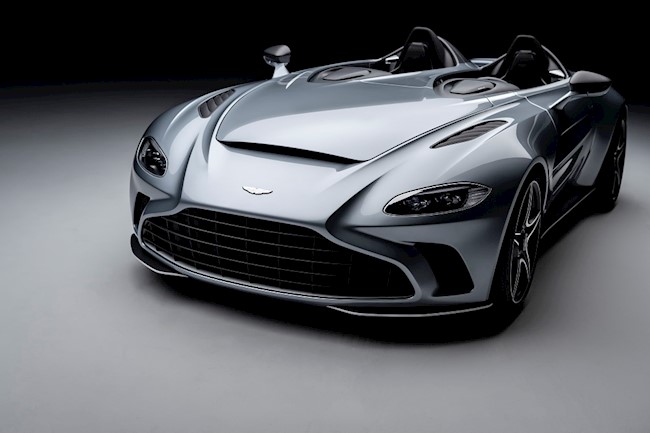 Aston Martin pone a la venta el nuevo V12 Speedster, con 700 caballos y limitado a 88 unidades