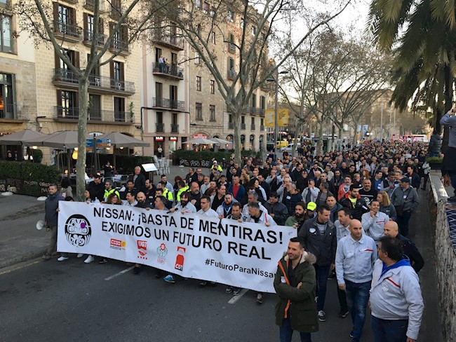 Los comités de Nissan piden responsabilidades por las cargas en la manifestación de Barcelona