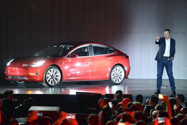 Musk propone la celebración de una 'rave' bajo el suelo de la futura fábrica de Tesla en Berlín