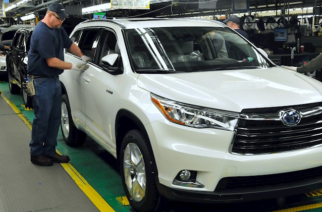 Toyota cerrará siete líneas de producción en cinco plantas japonesas para adaptarse a la baja demanda