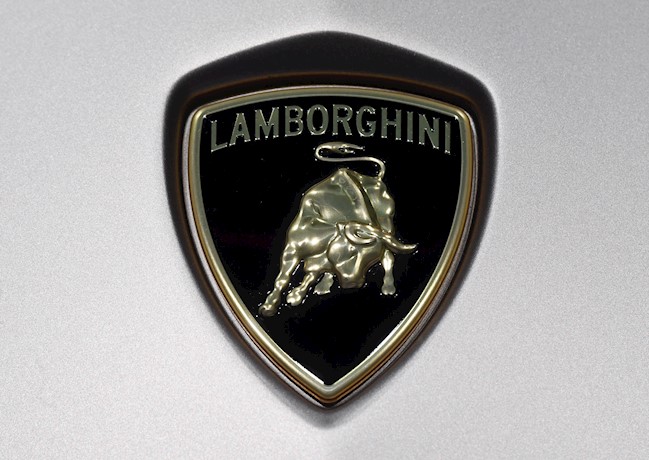 Lamborghini fabrica mascarillas y viseras de protección para ayudar en la lucha contra el Covid-19